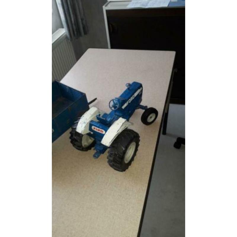 miniatuur tractor