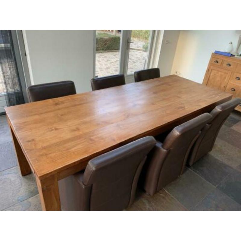 Tafel (lxbxh) 249x96x79cm met 6 stoelen