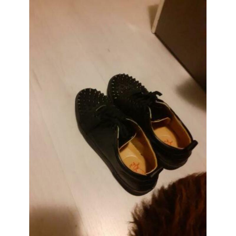 Louboutin schoenen 43 44