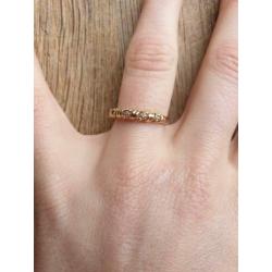 Gouden ring met diamantjes - maat 16,5