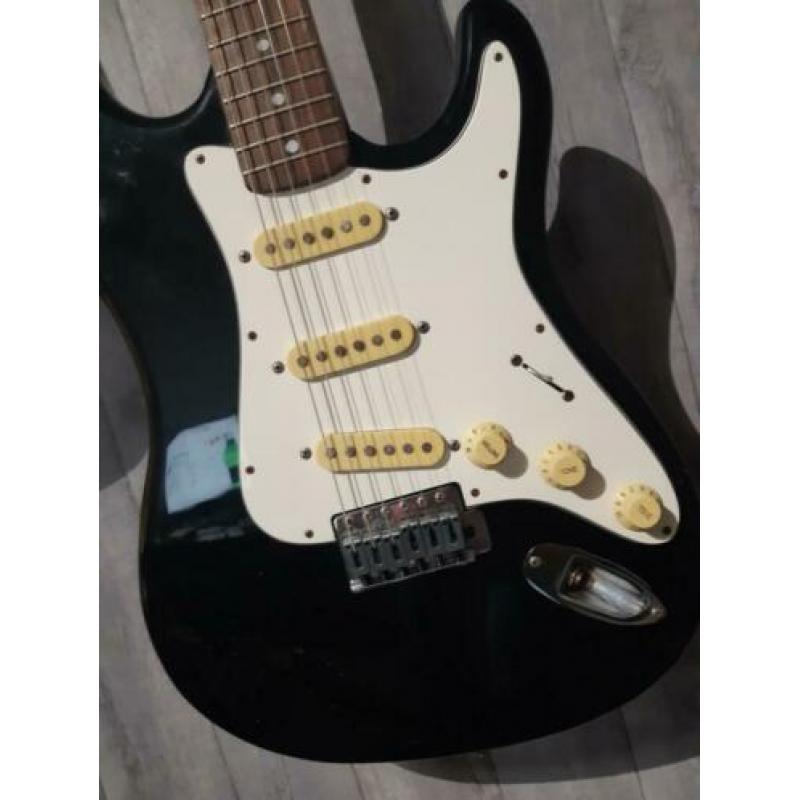 Hondo H76 Elektrische Gitaar (Relic) Projectgitaar