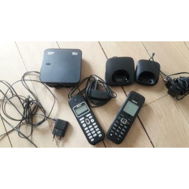 Siemens Gigaset basisstation met 2 handsets