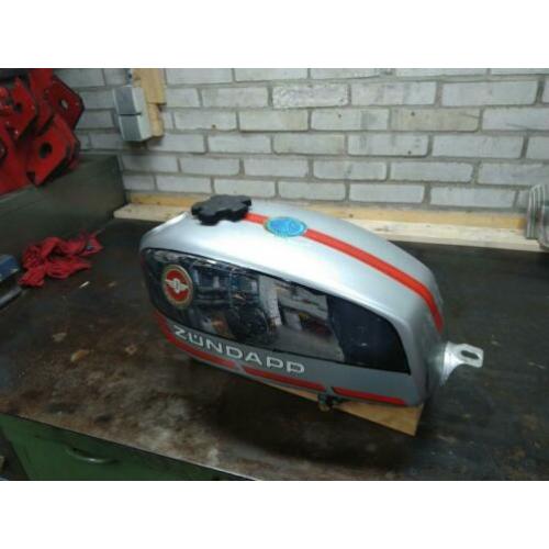 Zundapp 529 tank