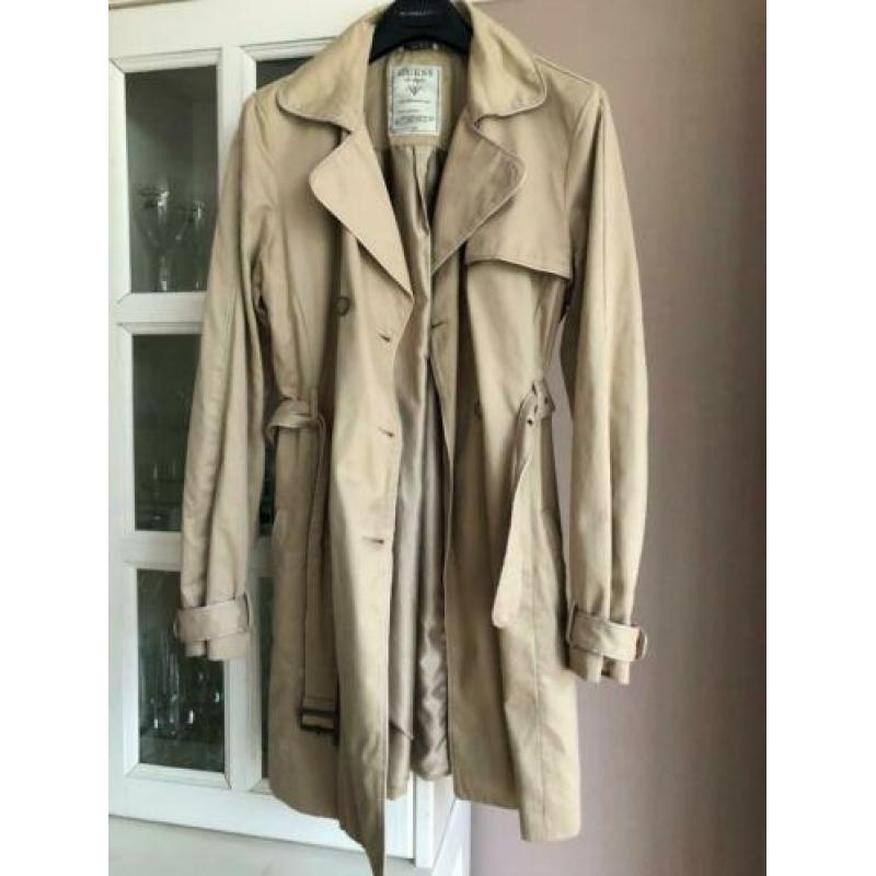 Guess Trenchcoat XL