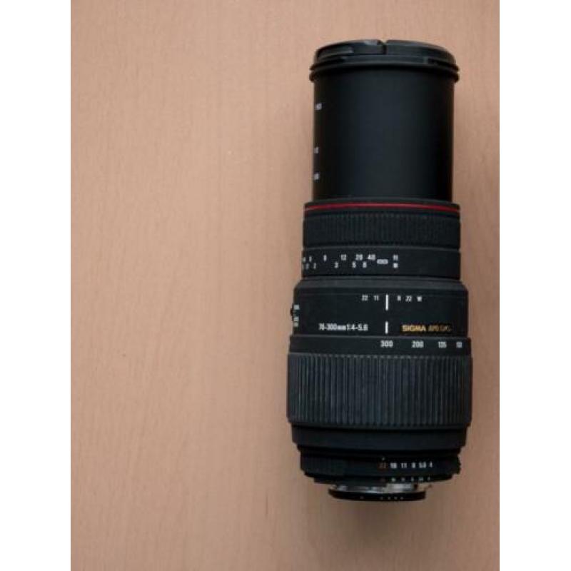 Sigma 70-300mm 4-5.6 APO DG voor Nikon met macro functie.