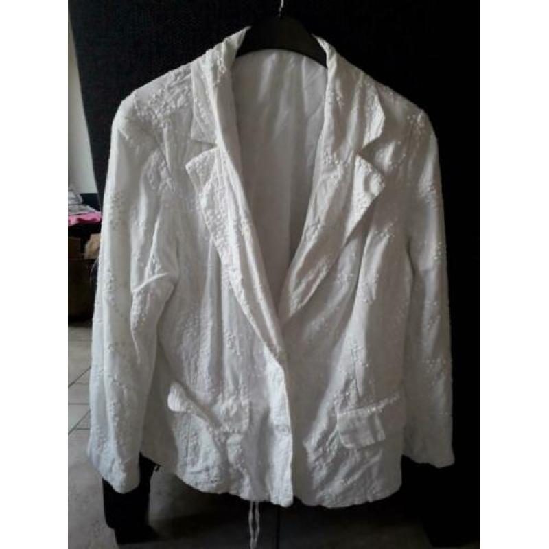 Wit Blazer dames jasje mt 46 niet gratis