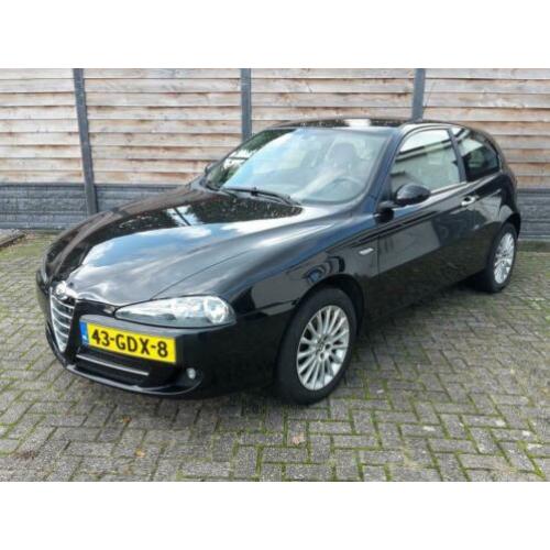 Alfa Romeo 147 1.6 CLIMA LEER NAVI ONDERHOUDSHISTORIE