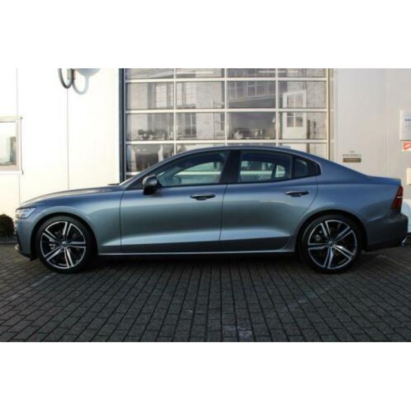 Volvo S60 T4 2.0 190pk Automaat R-Design / Park Assist Line