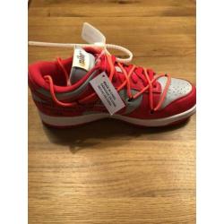 Nike x Off-White Dunk Low University Red maat 40