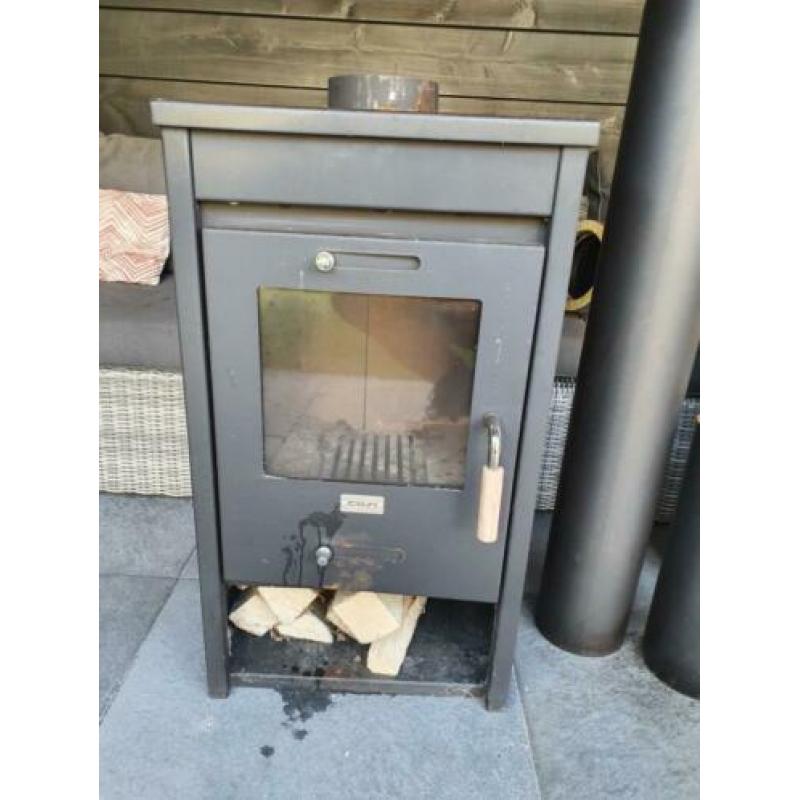 Cosi stove mid buitenkachel met kachelpijp