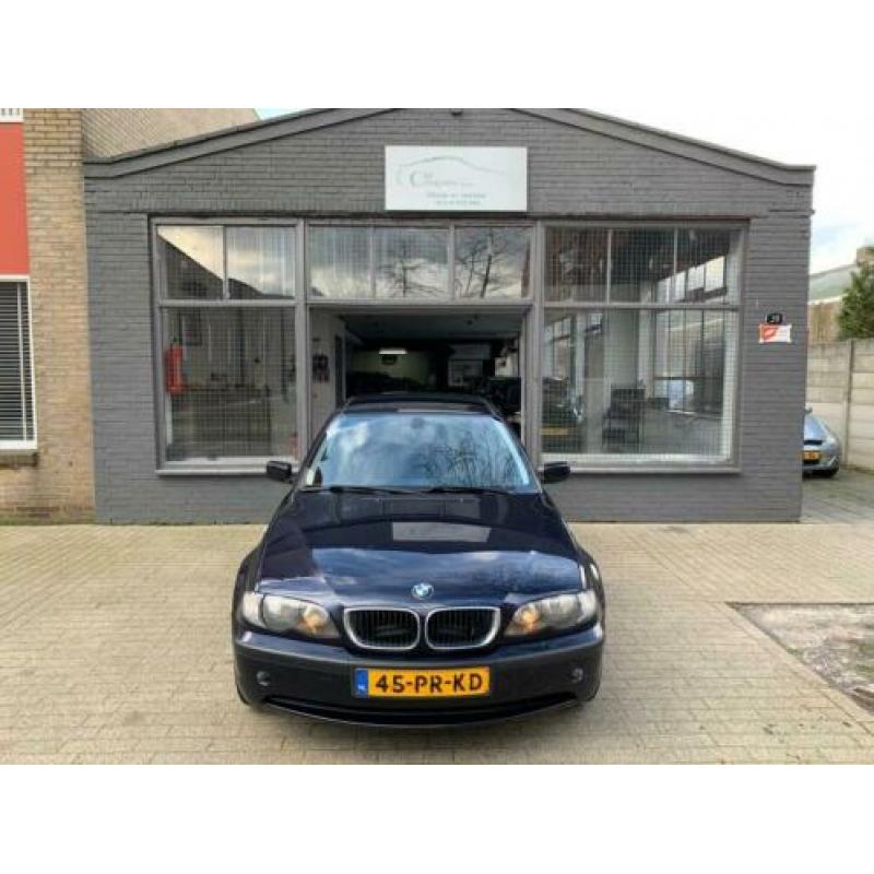 BMW 3-serie 318d Black&Silver II Nieuwe APK NAP!