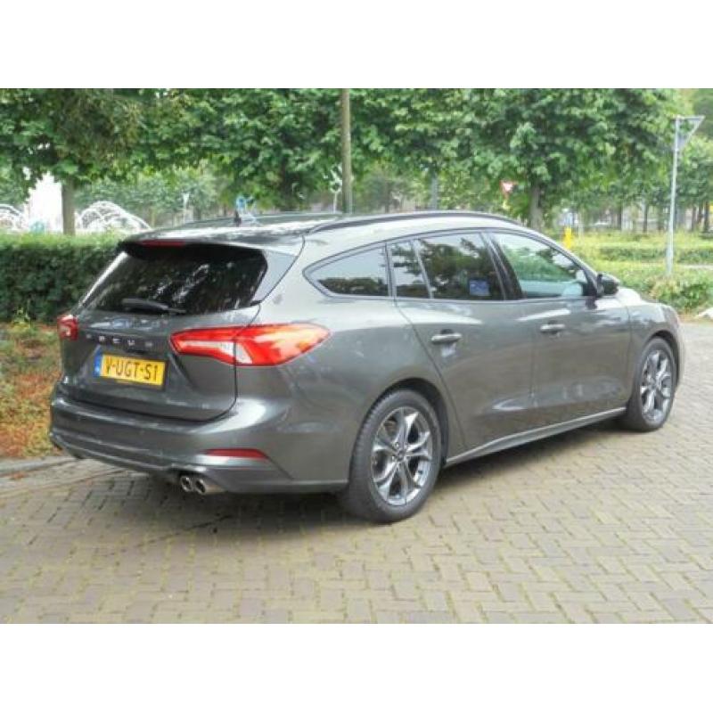 Ford Focus Wagon 1.0 EcoBoost ST-Line Business Automaat