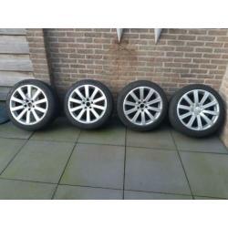 Audi lichtmetalen velgen 18 inch met winterbanden 7,6-8 mm