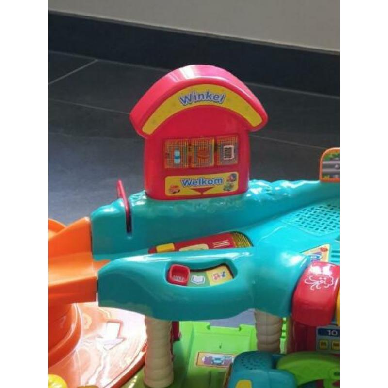 Toet toet auto garage met Tim takelwagen