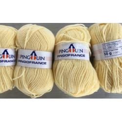 10 bol Pingo france 75 % acryl 25% wol a €2,20
