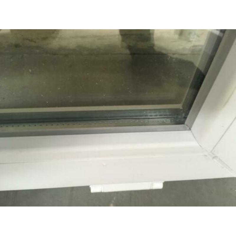 Kunststof kiepkozijn 100 x 60 voor garage, schuur, stal