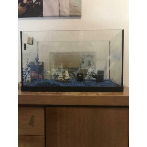 Complete aquarium 60x38x30