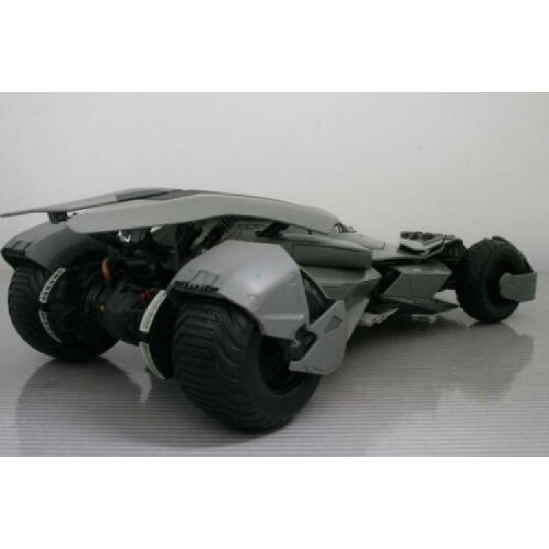 Hot Wheels Elite 1/18 Batmobile (Dawn of Justice 2016)