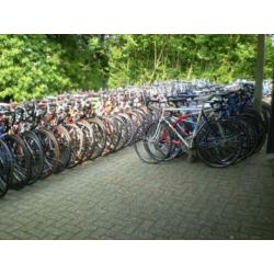 xxx 18-2 DIVERSE SOORTEN NIEUWE WIELERKLEDING