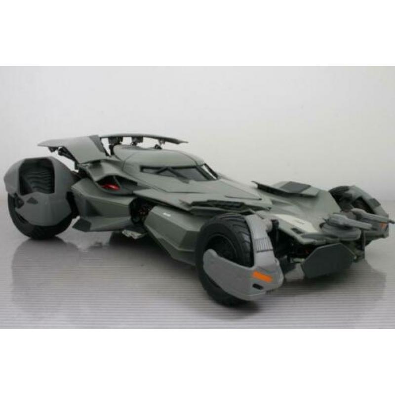 Hot Wheels Elite 1/18 Batmobile (Dawn of Justice 2016)