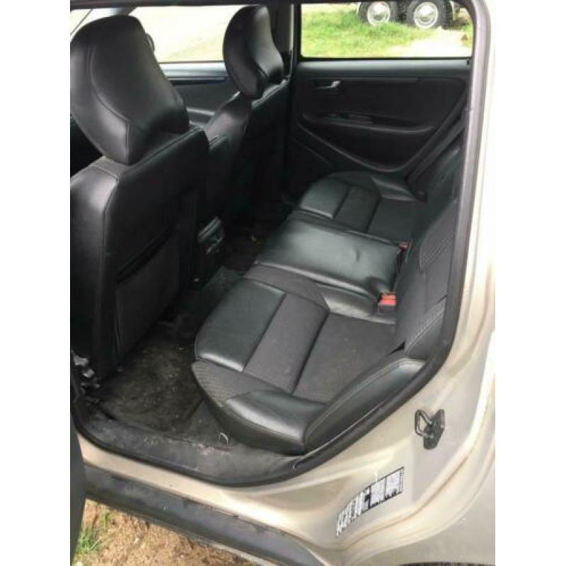Let op! Nog 2e V70 te koop, 4WD 200pk