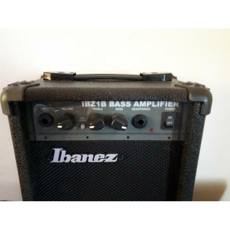 Ibanez Amplifier / Versterker voor gitaar & bass gitaar!