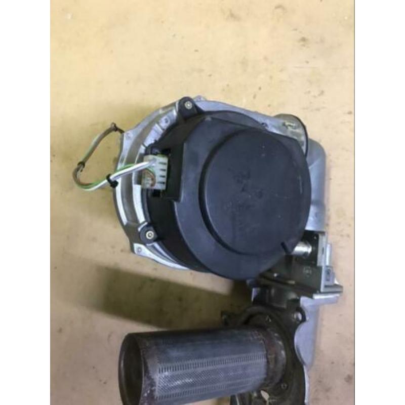 Remeha Quinta 28c Ventilator, brander, Venturi en voorplaat