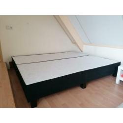 2 losse boxen 90x200 bieden vanaf €65,-