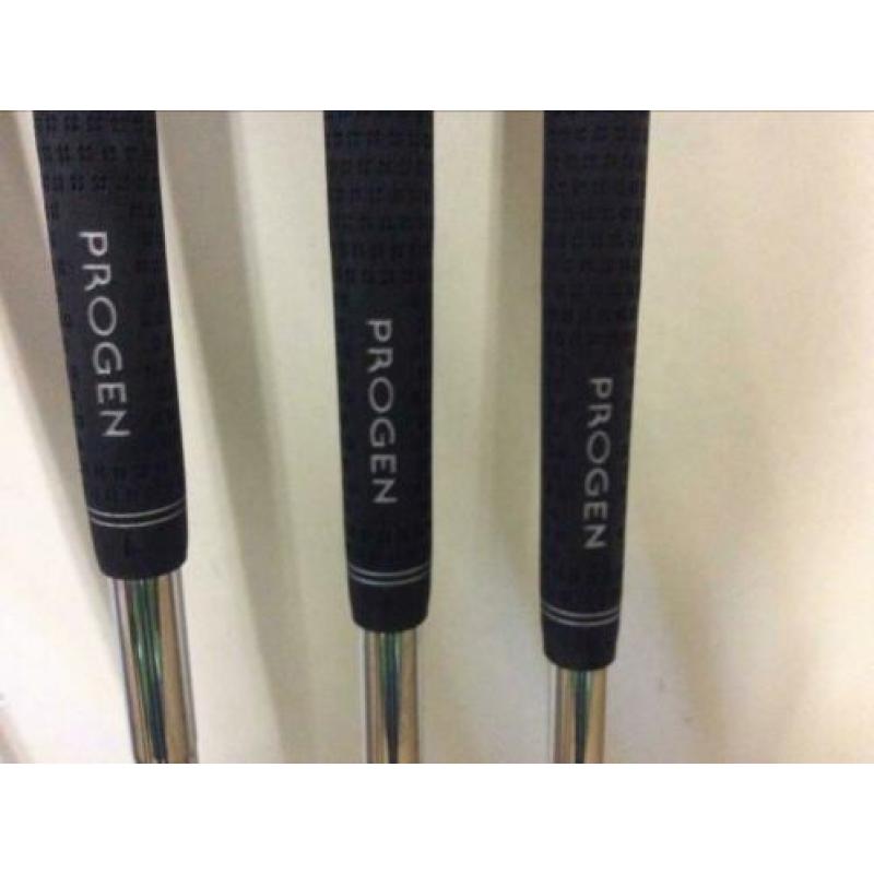 Progen golfset ijzer 3 t/m Pw