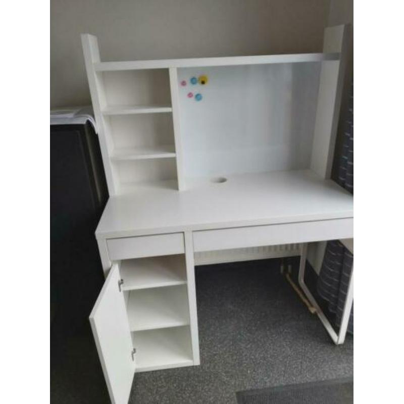 Bureau te koop