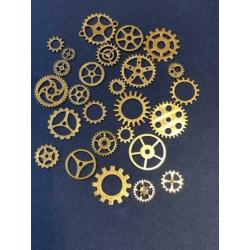 R17a Set van 100 gouden steampunk radertjes € 6,50