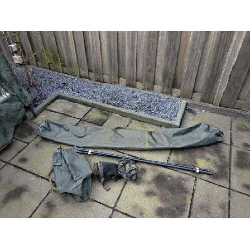 Fox Supa Brolly met overwrap