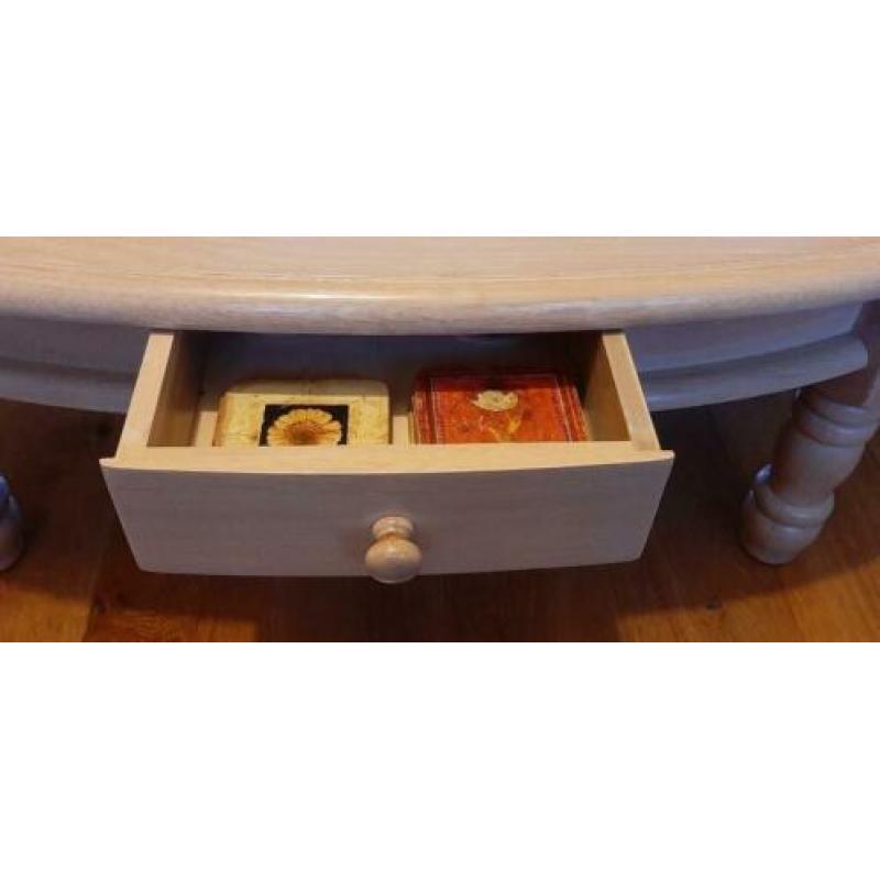 fijne ovale salontafel