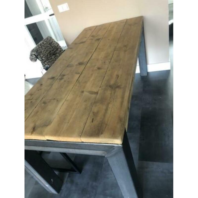 Salontafel / eetkamertafel steigerhout