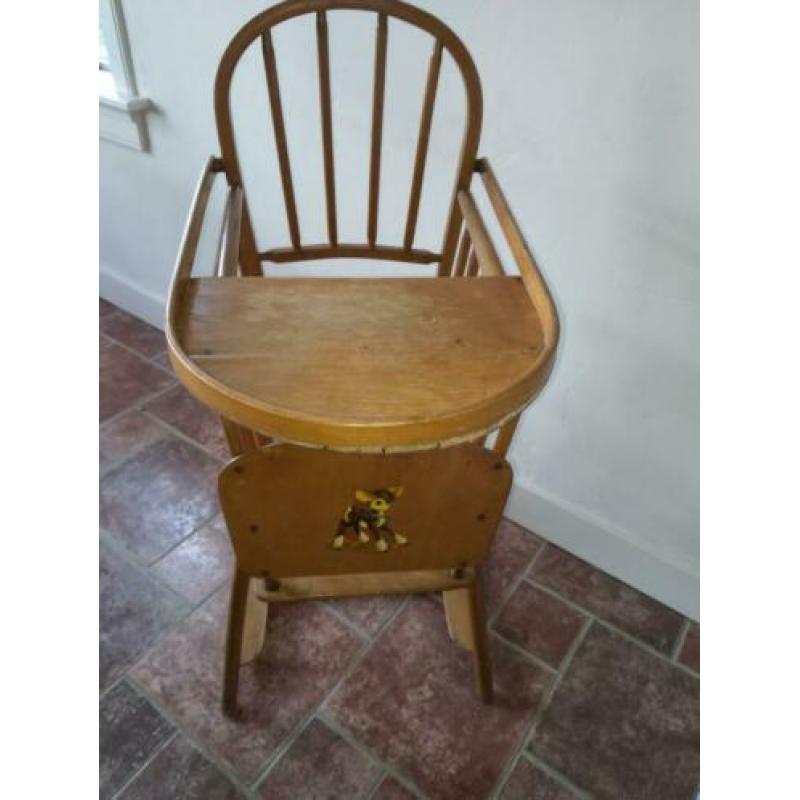 Kinderstoel antiek