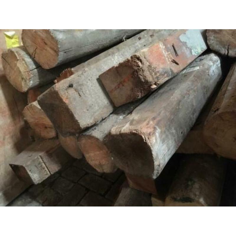 partij originele oude houten boerderij balken, op is op