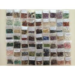 25 en 50 gram edelstenen o.a. Chalsedoon en Citrien