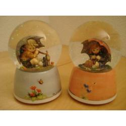 MJ Hummel glazen bol met jongen/meisje MIH schneekugel gebor