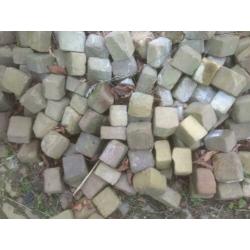 Gratis klinkers 10x10 en trottoirtegels 30x30