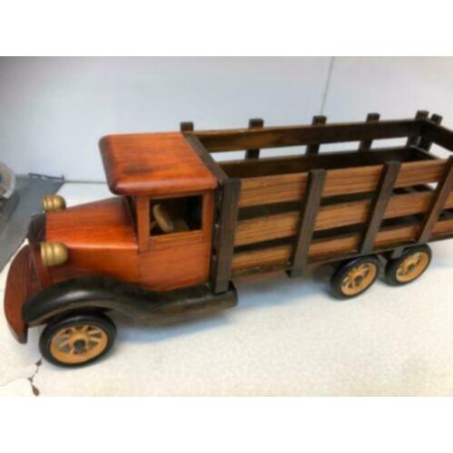 Miniatuur truck met oplegger van hout (ca. 30 cm/nieuw)