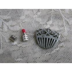 Miniatuur lippenstift & haarkam