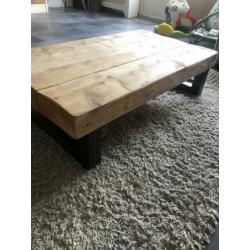 Salontafel / eetkamertafel steigerhout