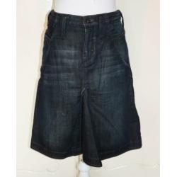Mooie donkerblauwe denim rok G STAR, maat 29.