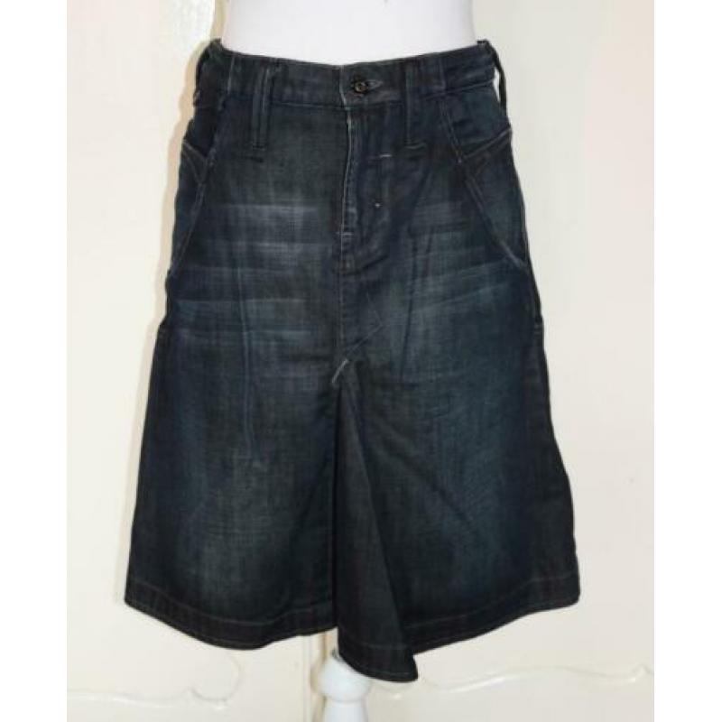 Mooie donkerblauwe denim rok G STAR, maat 29.