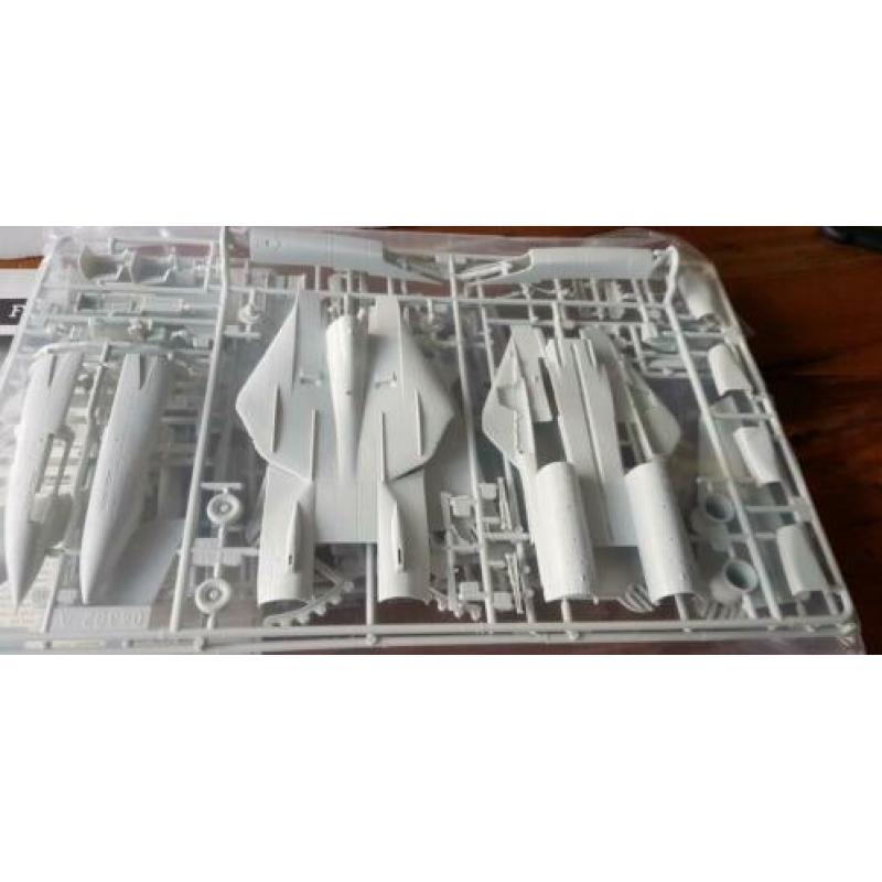Revell 05746 super tomcat set 1:72