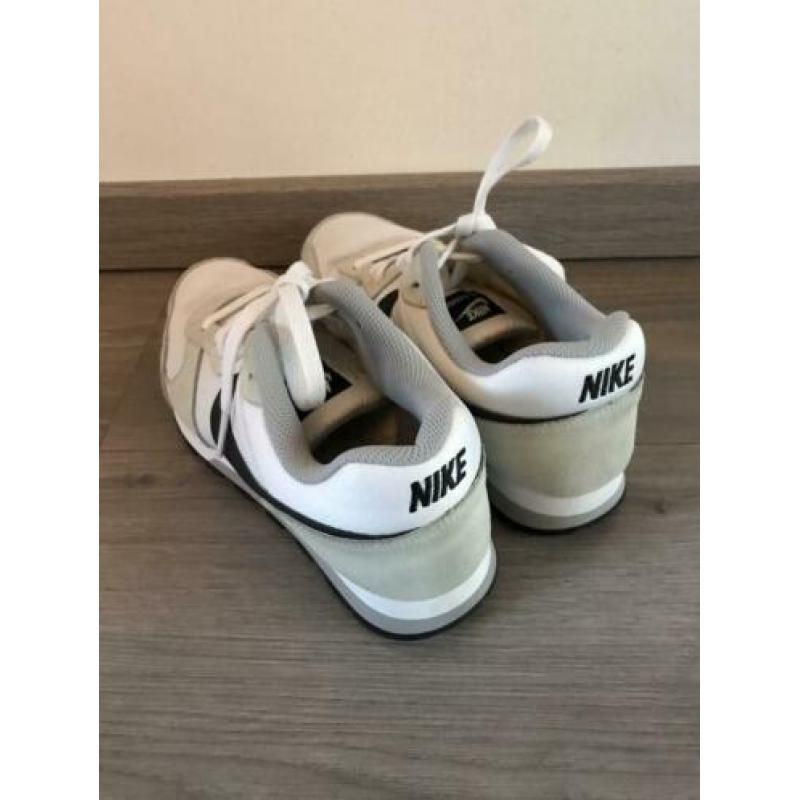 Nike sportschoenen maat 38,5