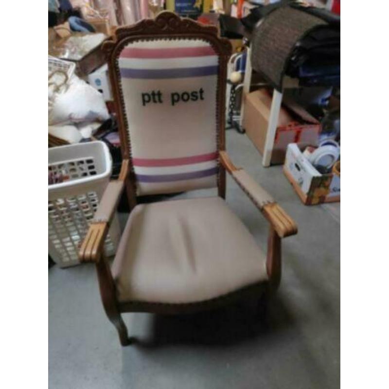 Ptt post stoel met logo