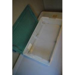 Kledingboxen (2 stuks, voor 5 euro per stuk)