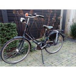 Zwarte meisjes oepoefiets van batavus 24 inch