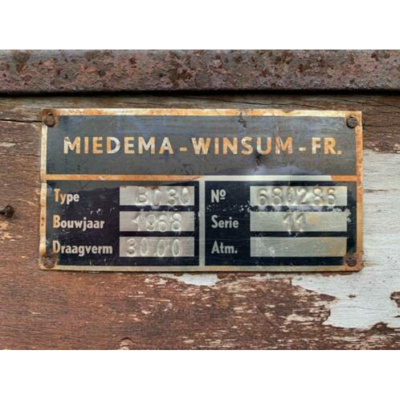 2x Miedema B030 landbouw wagen